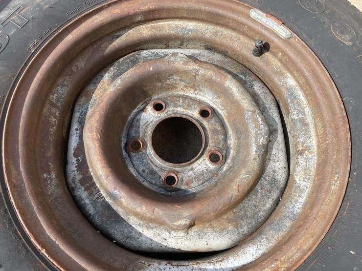 #7020-•-(2)-5-lug-15"-wheels-(o3)-image-12