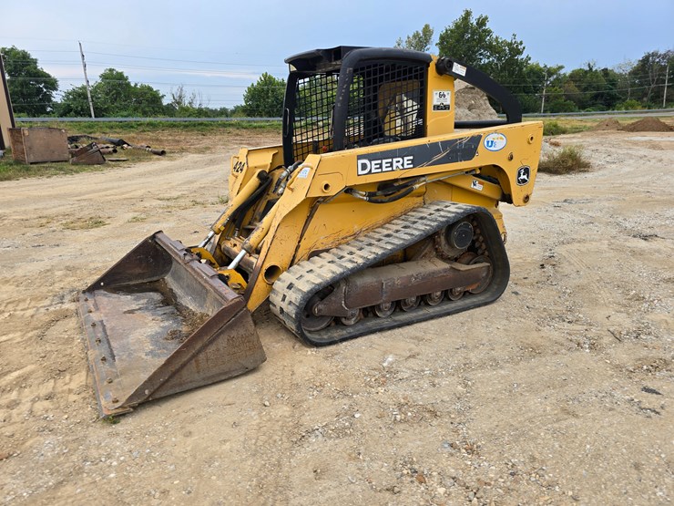 #22607-•-2008-deere-332t-skid-steer-image-3