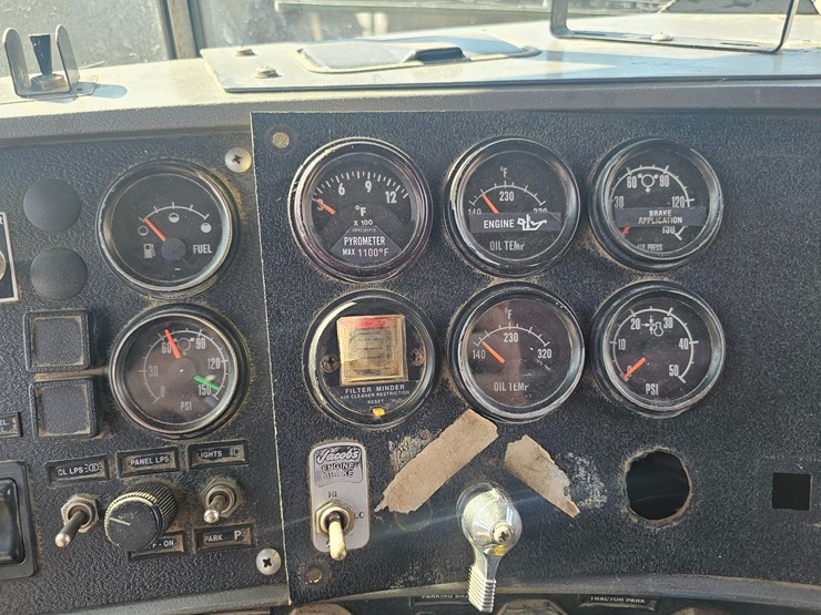 1998-mack-rd688s-image-143