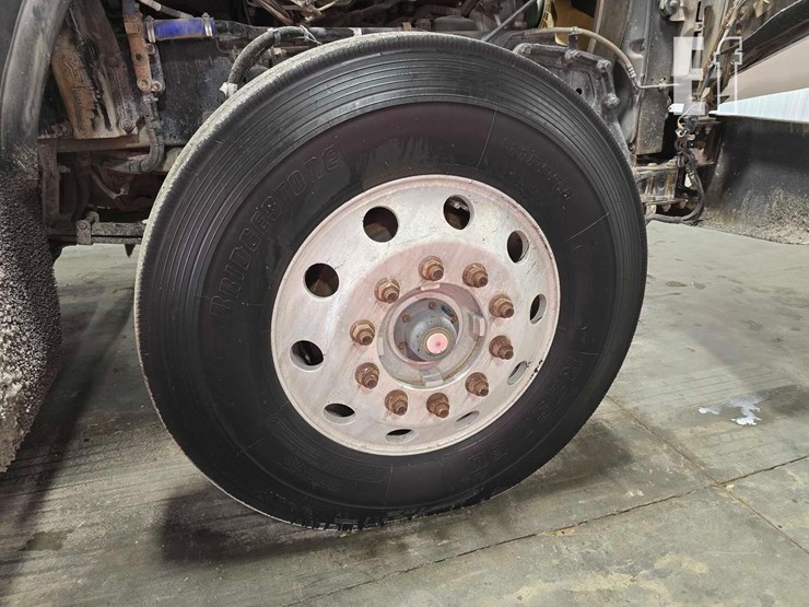 2012-kenworth-t800-image-21