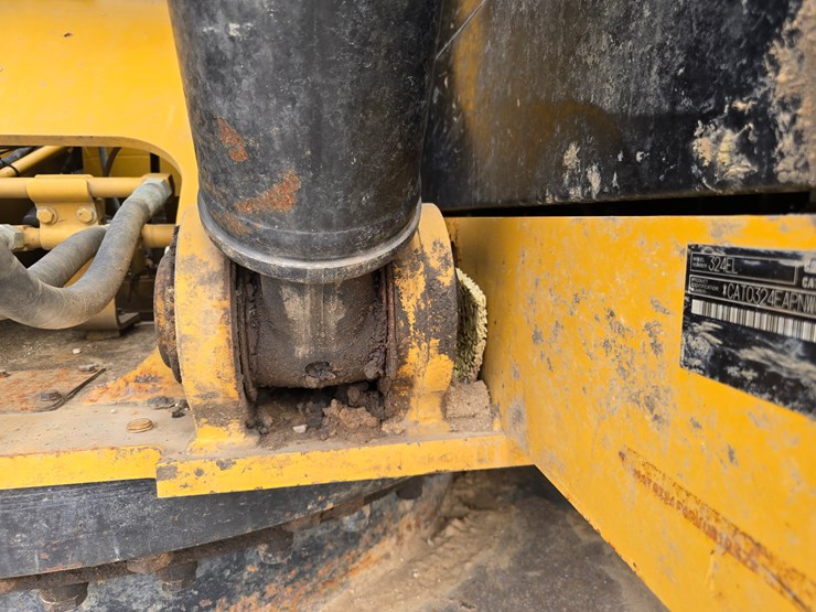 2013-caterpillar-324el-image-58