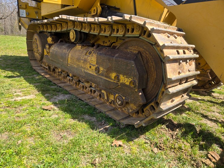 2014-caterpillar-953d-image-72