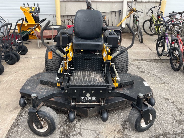 cub-cadet-tank-m72-image-7