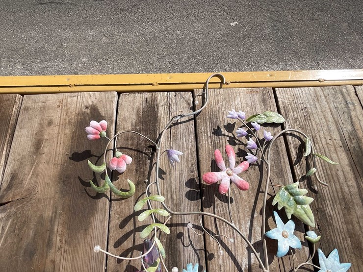 #7026-•-(8)-pieces-yard-art-decorations-(o4)-image-18