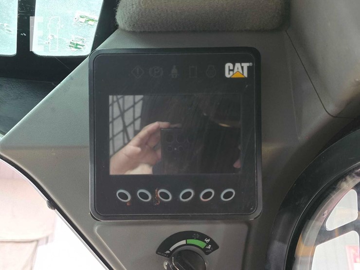 2023-caterpillar-259d3-image-20