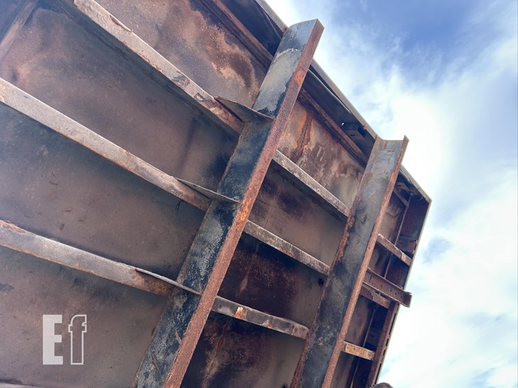 2002-international-4700-image-47