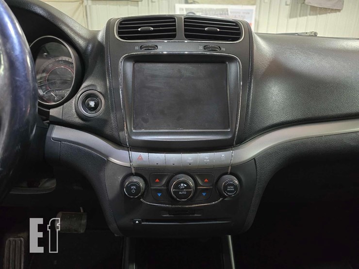 2015-dodge-journey-image-16