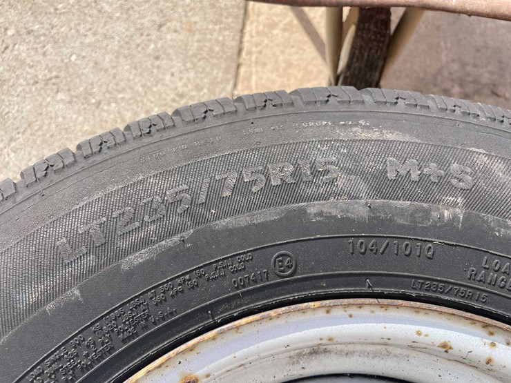 #7020-•-(2)-5-lug-15"-wheels-(o3)-image-5