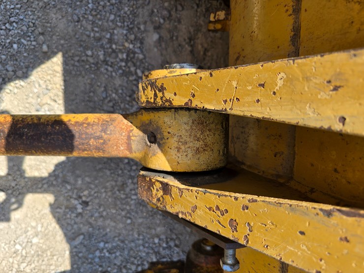 1996-caterpillar-953c-image-27