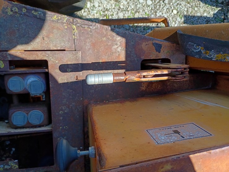 1979-case-586c-image-26