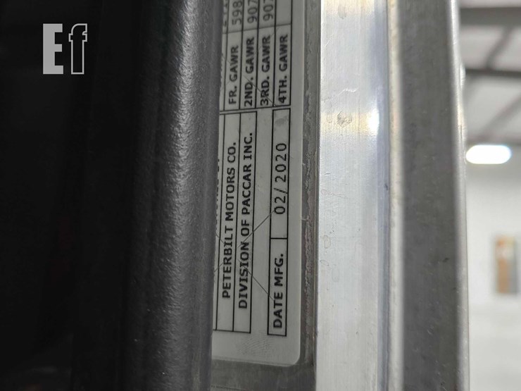 2021-peterbilt-367-image-30