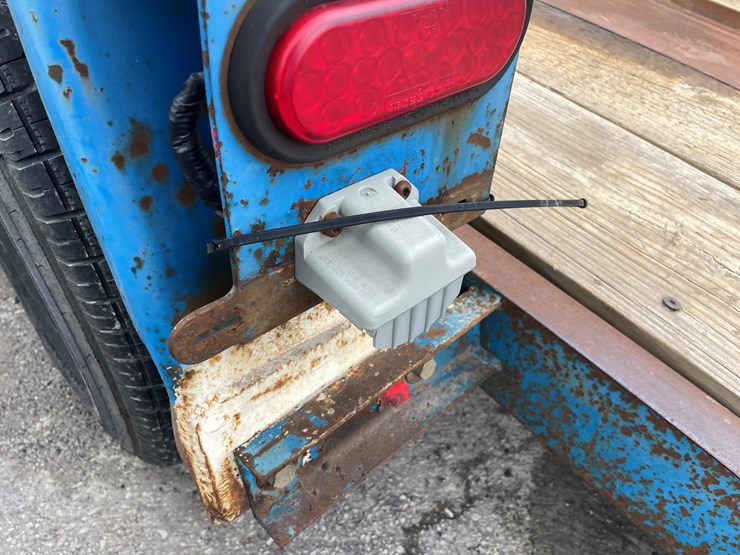 #1461-•-2001-ditch-witch-5'-x-13'-tilt-deck-trailer-(no-title)-(of)-image-18