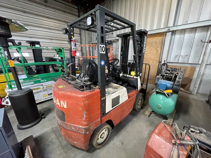 #1467-•-nissan-forklift-(e)-image-1
