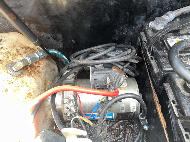 #1458-•-2006-bri-mar-gooseneck-dump-trailer-(has-wi-title)-(of)-image-34