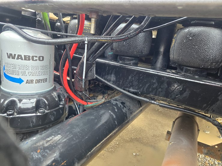 2017-western-star-5700xe-image-127