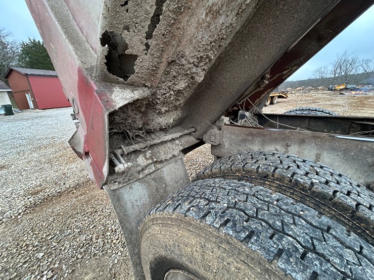 2001-mack-rd688s-image-73