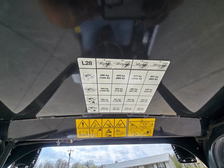 2023-bobcat-l28-image-31