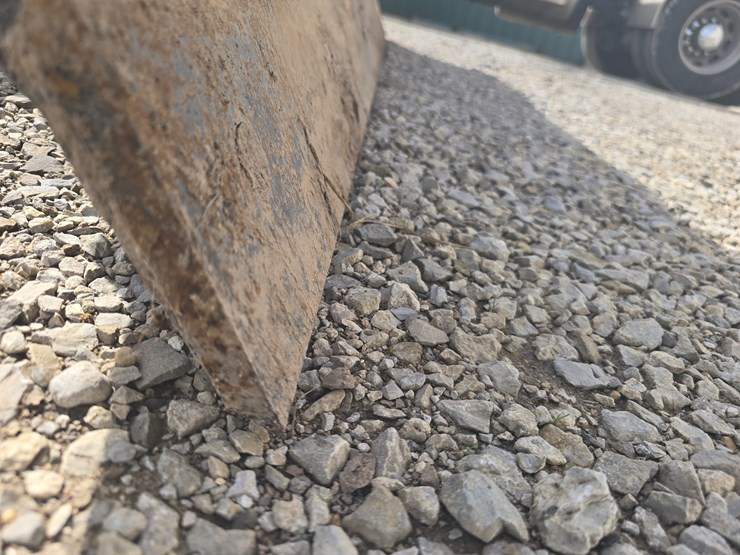 #22605-•-john-deere-db84-dozer-blade-image-6