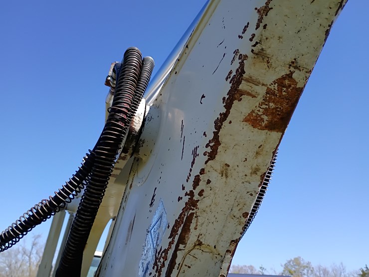 2011-takeuchi-tb285-image-109