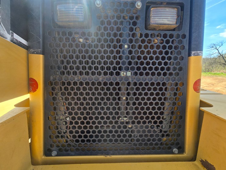 2001-caterpillar-953c-image-36