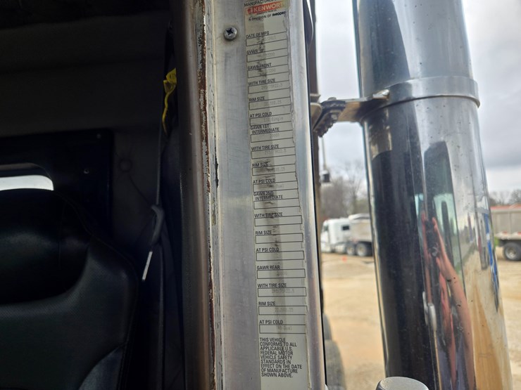 2014-kenworth-t660-image-74