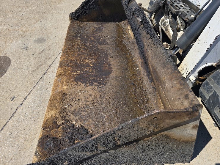 2020-bobcat-t770-image-19