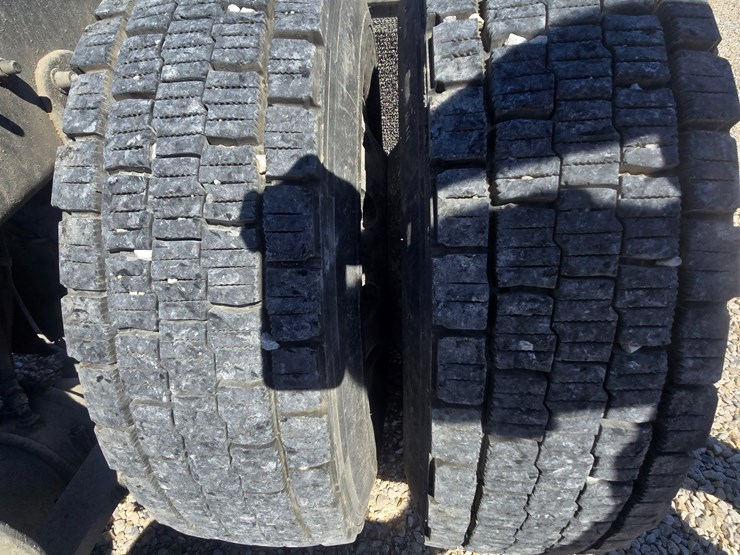 2014-freightliner-cascadia-125-image-87