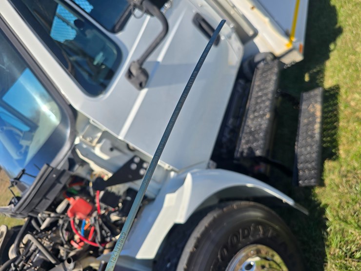 2008-international-durastar-4300-image-34