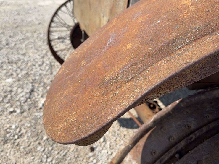 1916-milburn-electric-car-image-18