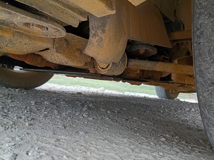 2011-chevrolet-traverse-image-74