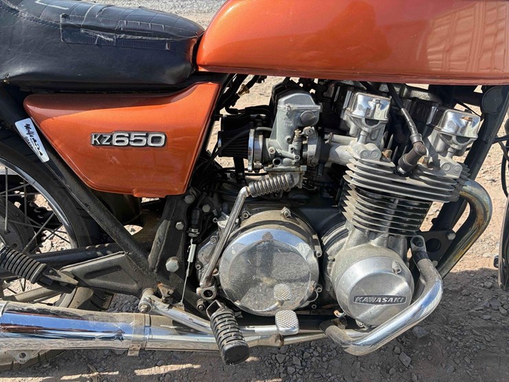 kawasaki-kz650-motorcycle-image-5