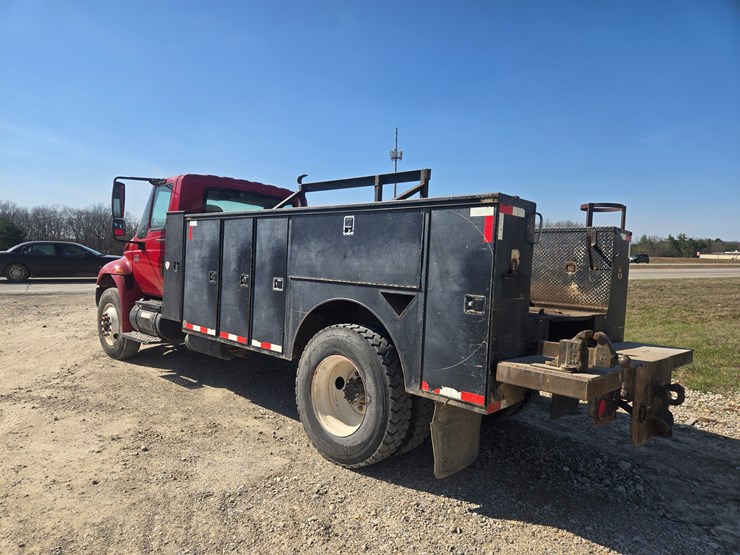 2007-international-durastar-4300-image-12