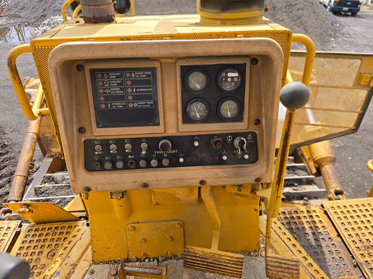 1970-caterpillar-d8l-image-94
