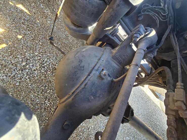 1996-peterbilt-377-image-87