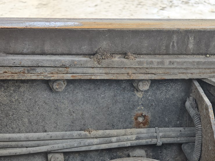 #22589-•-2006-mack-cv713-granite-roll-off-garbage-truck-image-103