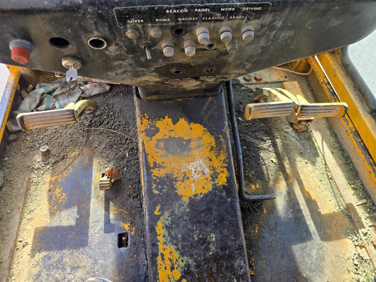 1971-deere-570a-image-89