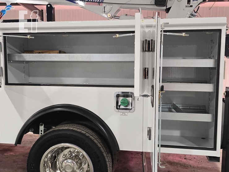 2024-ford-f550-sd-image-22