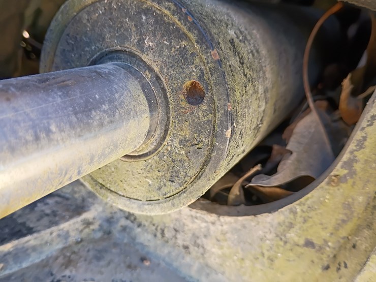 2013-john-deere-1025r-image-68