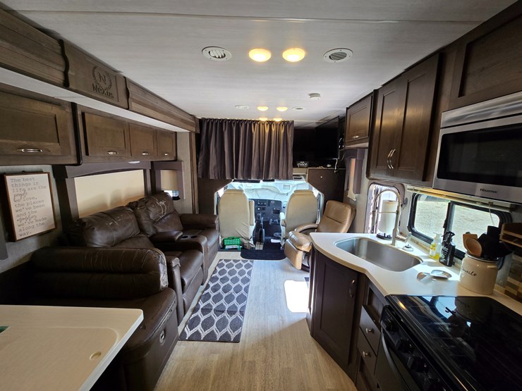 2021-international-mv607-image-102