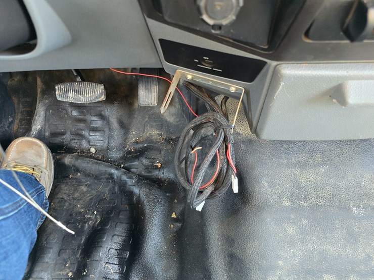 2016-ford-f550-image-46