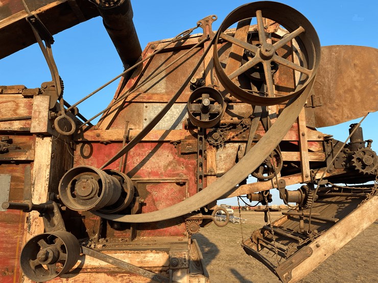 1911-russell-36-x-60-wood-threshing-machine-image-9