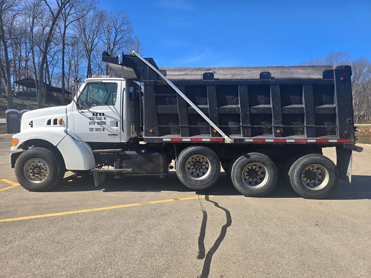 2001-sterling-l9500-image-6