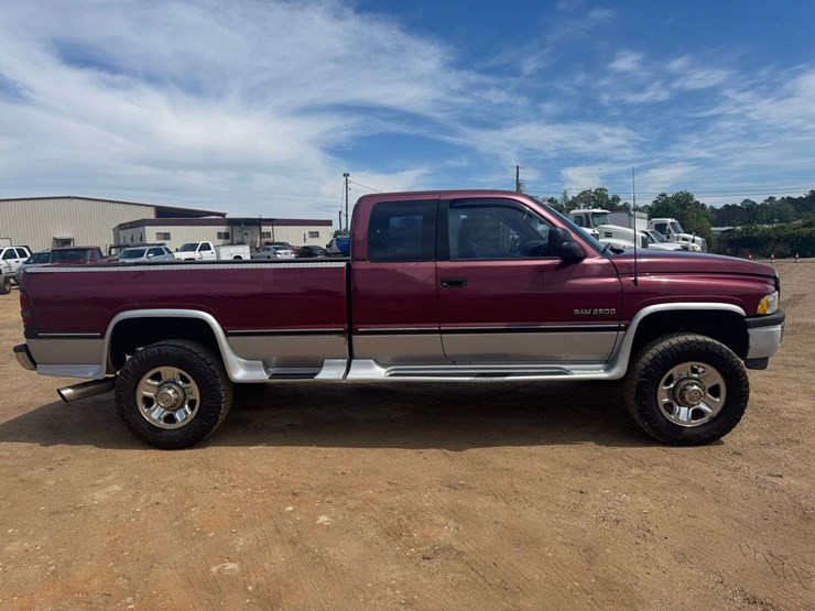 1996-dodge-ram-2500-image-7