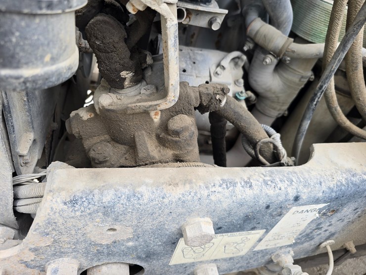 #22591-•-2007-mack-cv713-granite-roll-off-truck-image-25