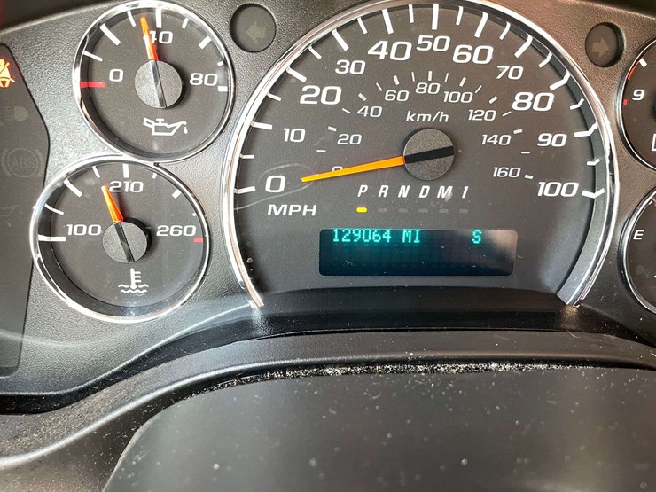 2018-chevrolet-express-2500-image-26