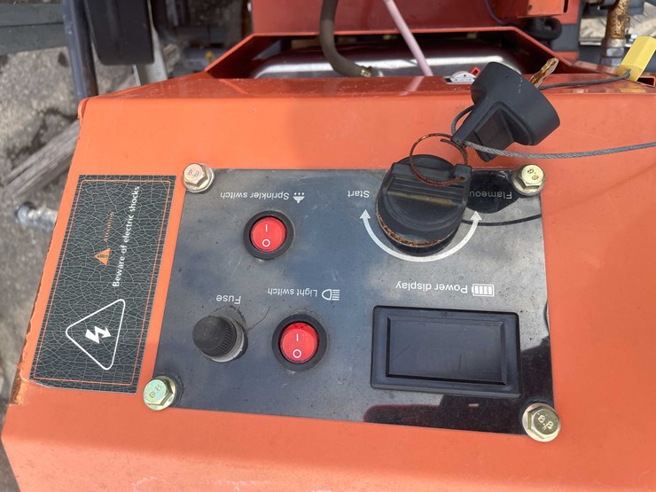 #7057-•-unused-ride-on-concrete-trowel-(o9)-image-10