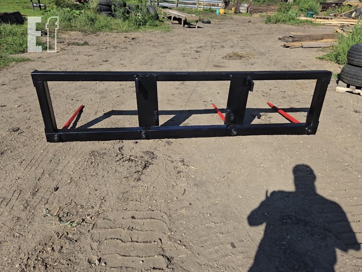 m&j-mfg.-double-bale-spear-image-2