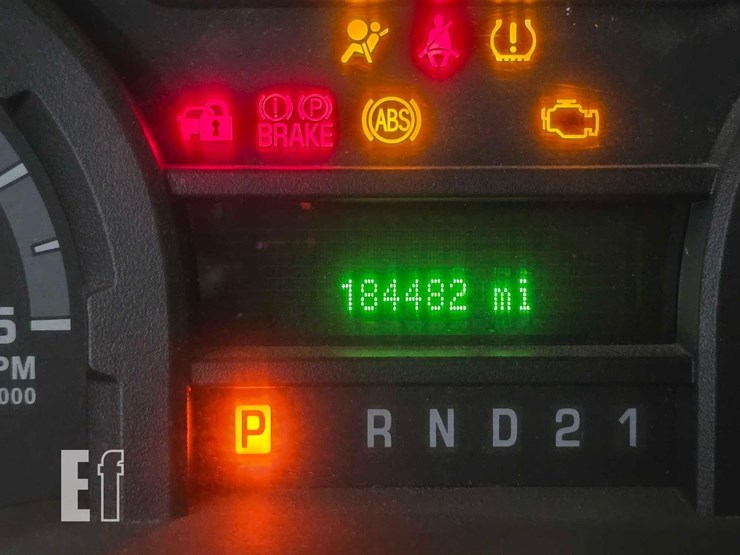 2011-ford-e350-xlt-image-13