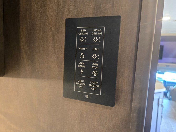 2020-ford-f550-image-62