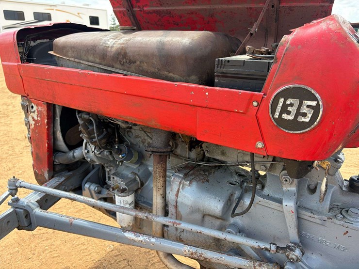massey-ferguson-mf135-image-21